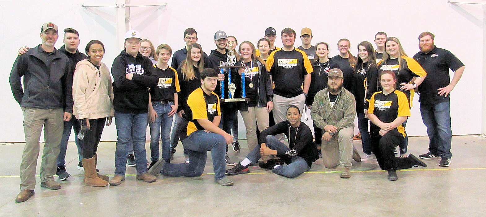 IAHS archery team